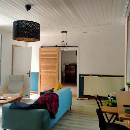 La Maison De Claudine ברגו